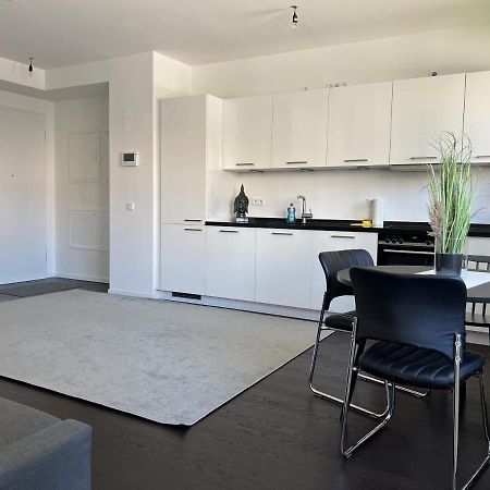 Luxury Waterfront Apartment Берлин Экстерьер фото