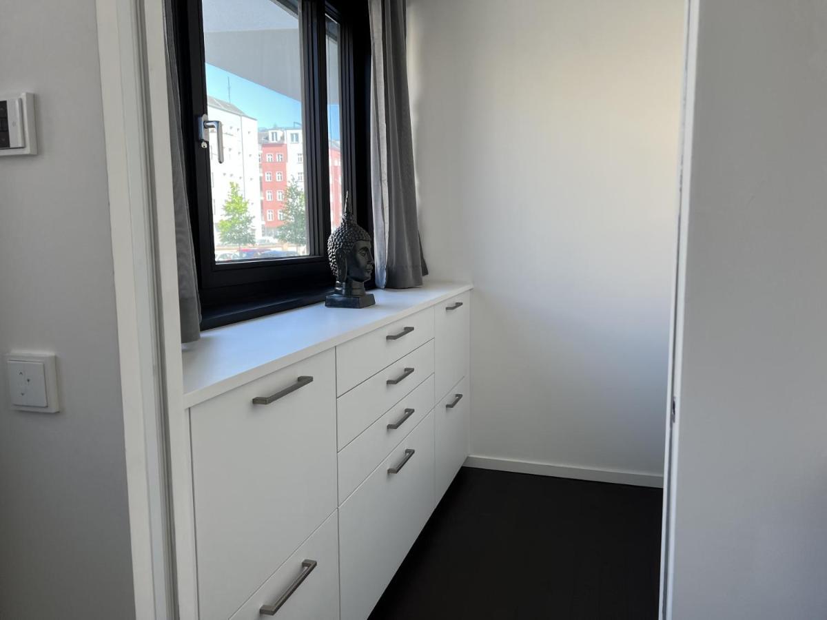 Luxury Waterfront Apartment Берлин Экстерьер фото