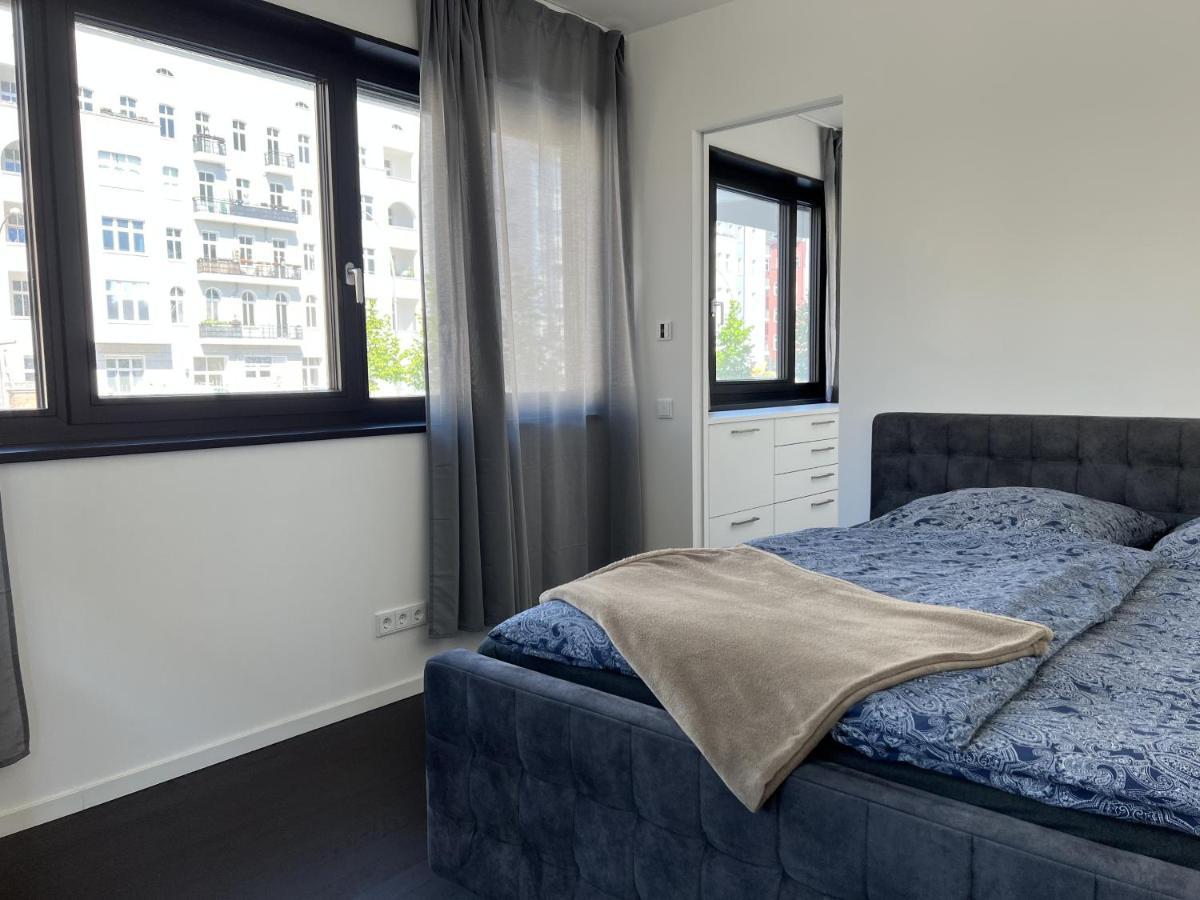 Luxury Waterfront Apartment Берлин Экстерьер фото