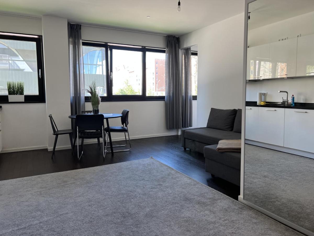Luxury Waterfront Apartment Берлин Экстерьер фото